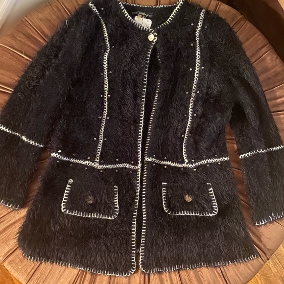 BLACK AND WHITE FAUX FUR CARDIGAN - Picture 1 of 4